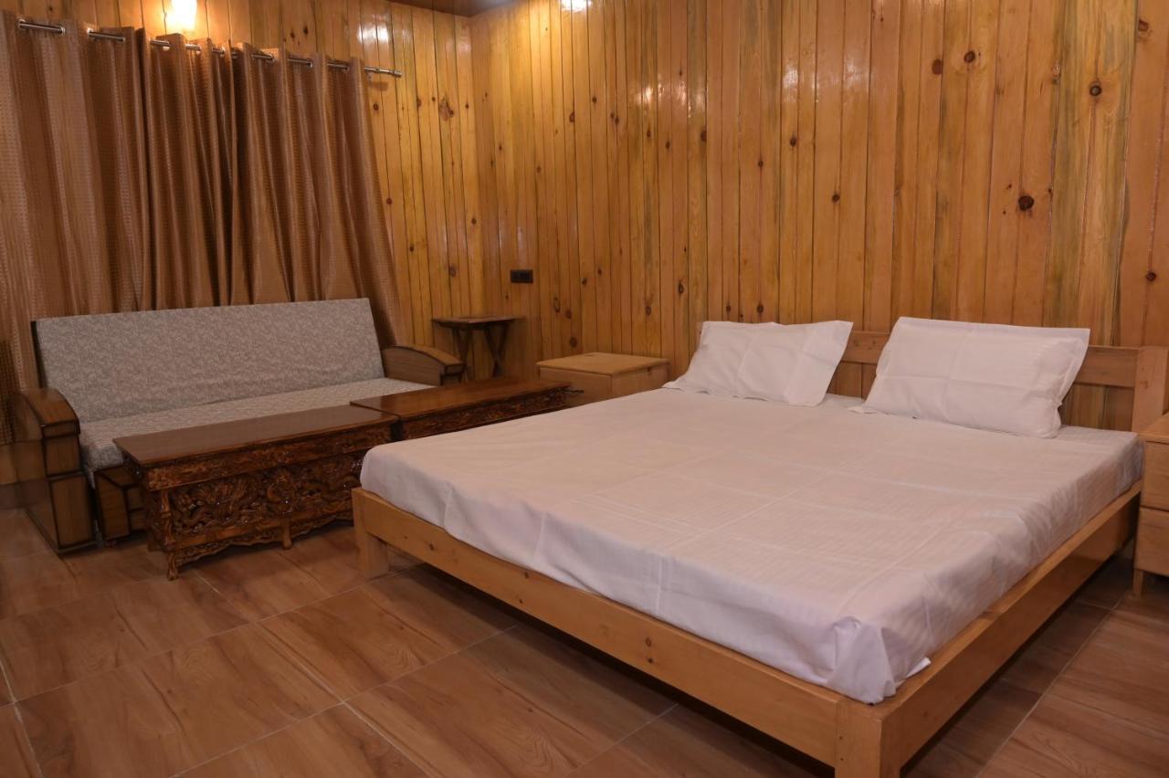 Hotel Royal Hillcrest Harsil Ngoại thất bức ảnh