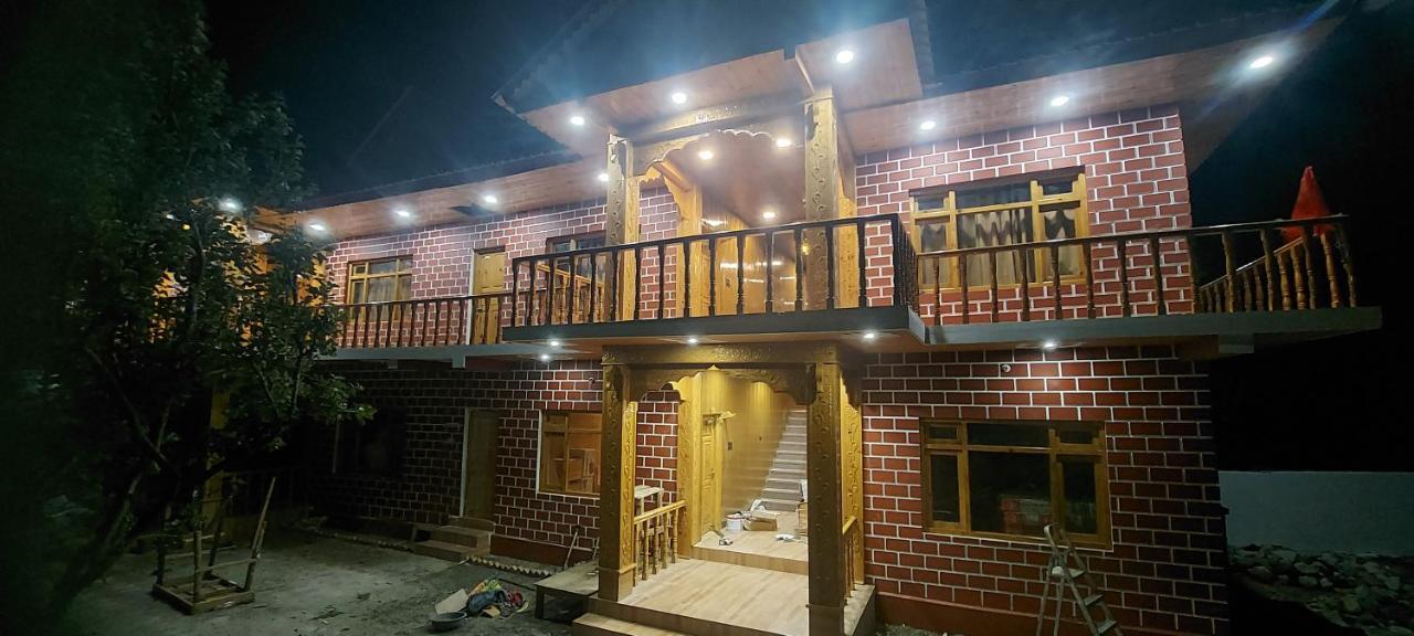 Hotel Royal Hillcrest Harsil Ngoại thất bức ảnh